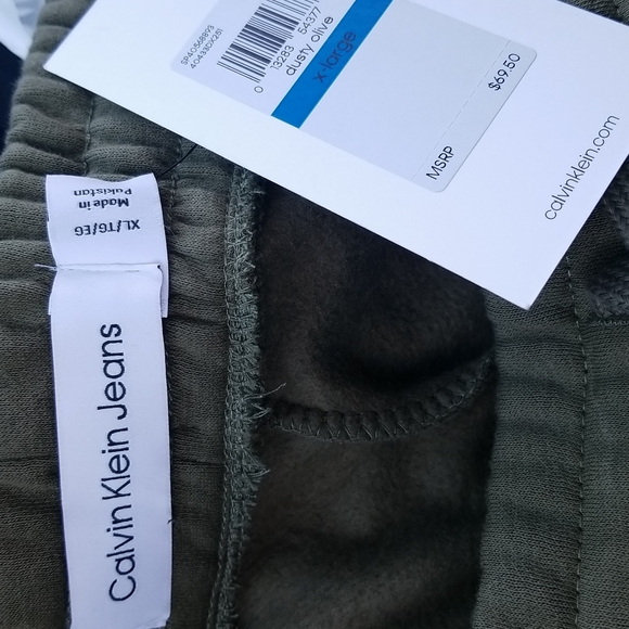 Calvin Klein Joggers XL - Picture 5 of 12